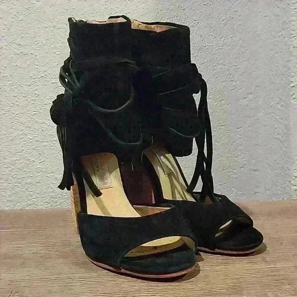 Chinese Laundry/K. Cavallari Leigh Suede Heels - Picture 5 of 5